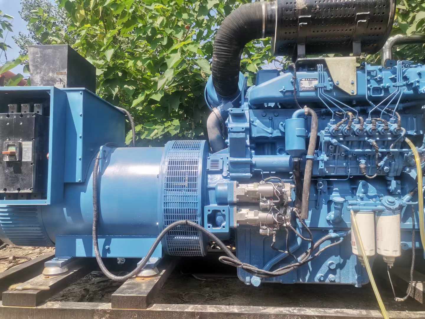 商都详细说明降低 800kW 柴油发电机输出电流波动的方法