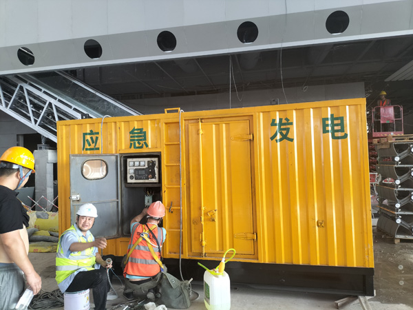 商都怎样判断空气滤清器是否需要更换？